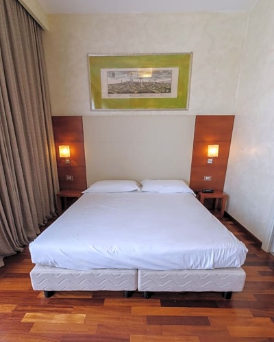 Standard Double room with view