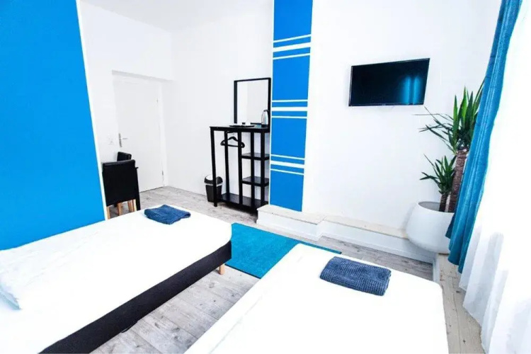 Huxx Rooms