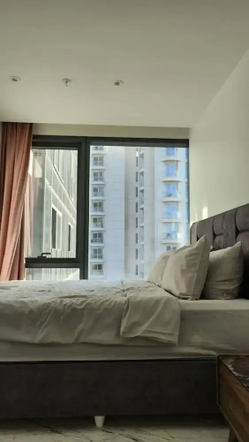 Modern 2Bed Condo in Luxurious Building
