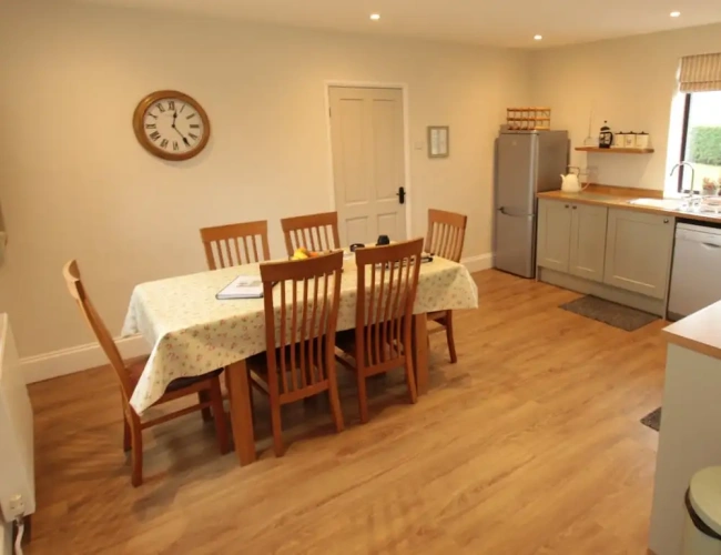 3 Bedrooms Cottage