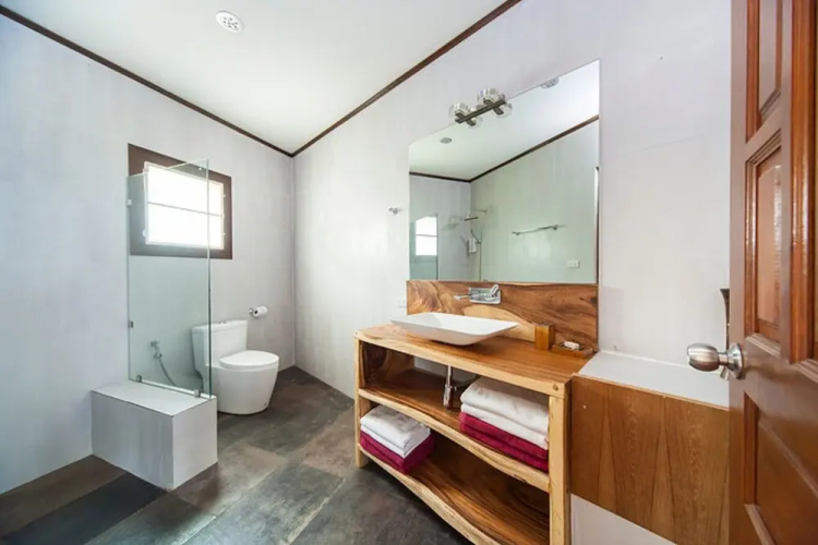4 Bedroom Pool Villa Near Samrong Beach