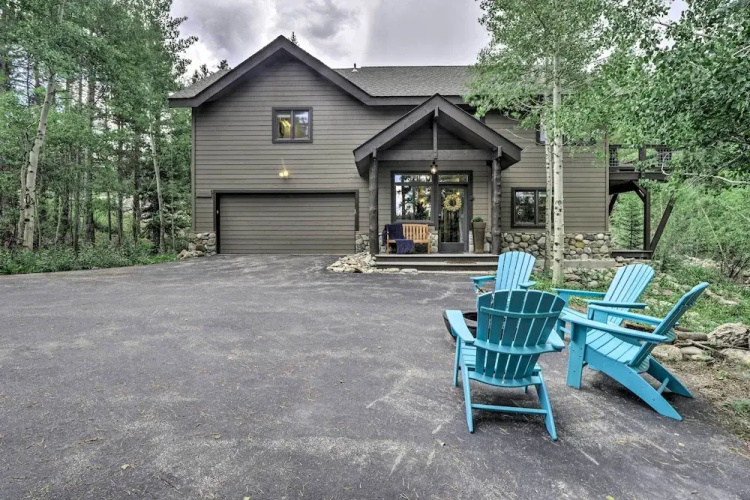 Upscale Home W/ Hot Tub: 3 Mi To Breck Ski Resort! - Breckenridge, CO
