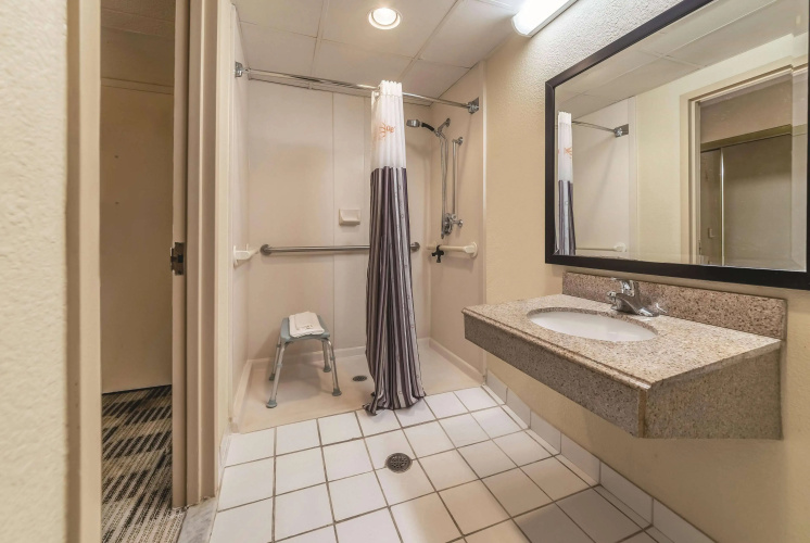 Ramada by Wyndham Fairfield NJ