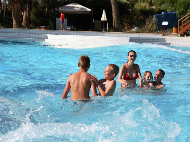 Comfortable Apartment With Dishwasher, 1 km. From the Beach