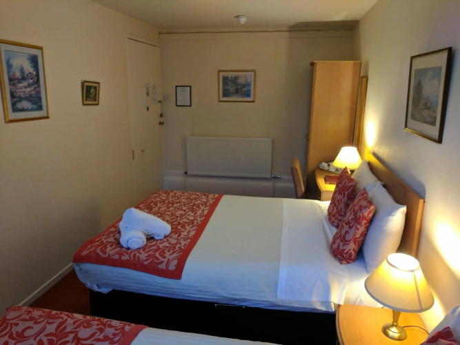 Kelvin Apartment