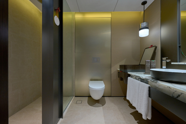 Swissôtel The Stamford photo 11