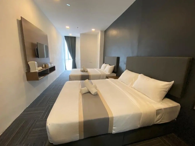 Standard Quadruple Family room