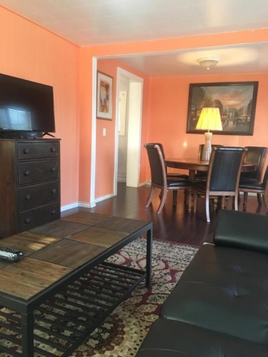 3 Bedrooms Apartment