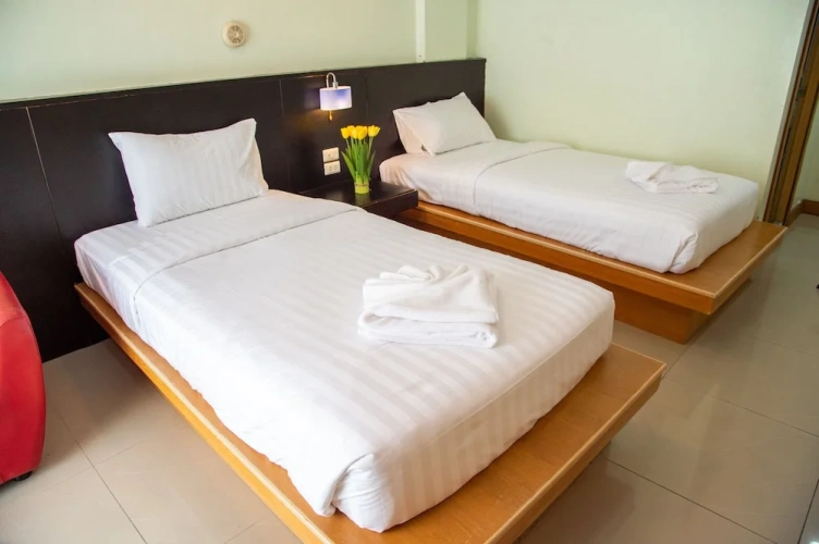 Superior Twin room with balcony and with partial ocean view