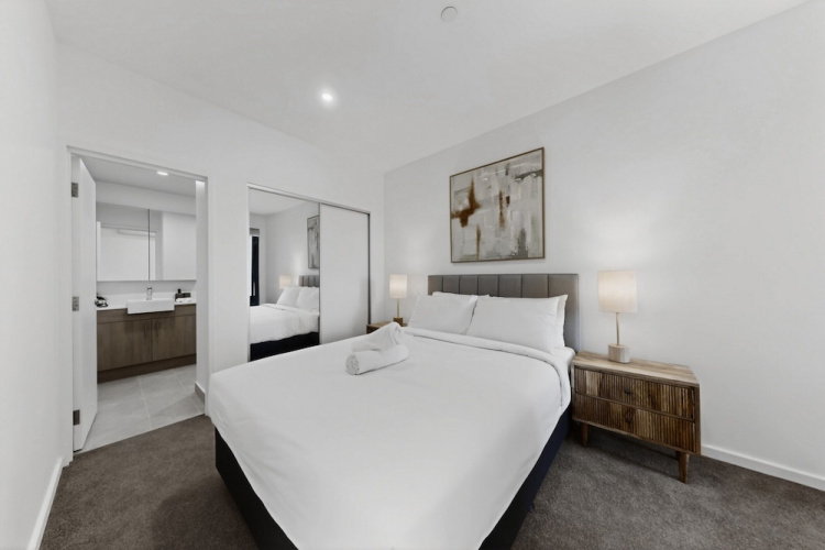 Brand New 2 Bed Apartment With City Views