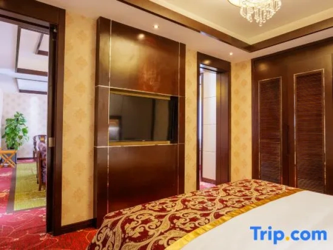 Superior Suite