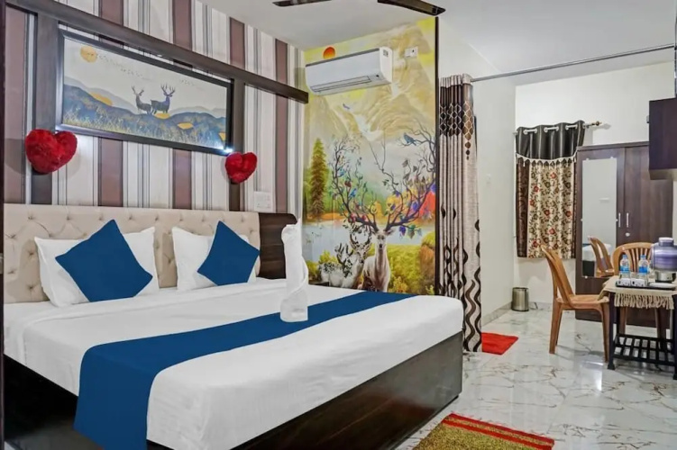 Collection O 81047 Hotel Viraj