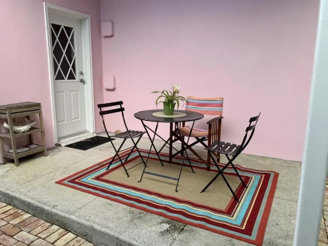 4 Bedrooms Cottage