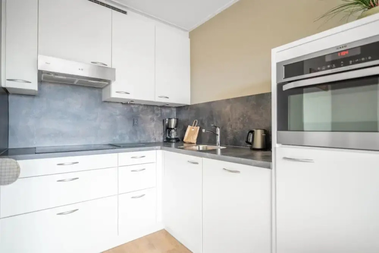 2 Person Apartment With Island View