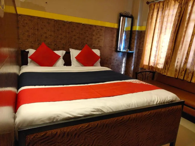 OYO 16064 Hotel Tirupati