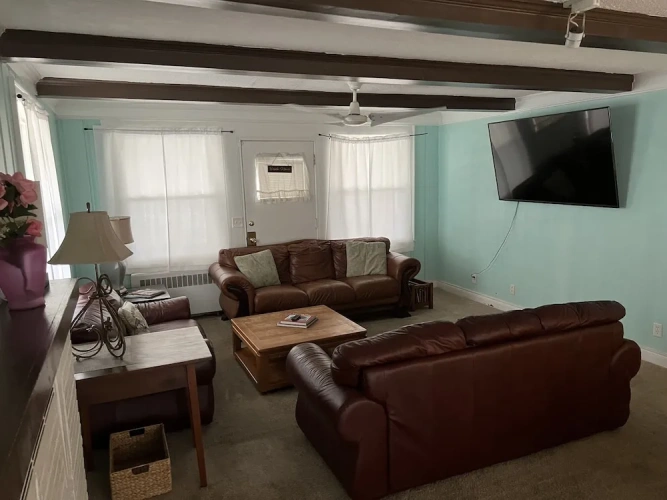 3 Bedrooms Cottage