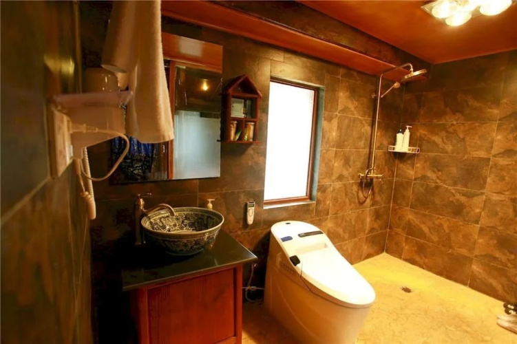 Lijiang Chihe Jingpin Inn