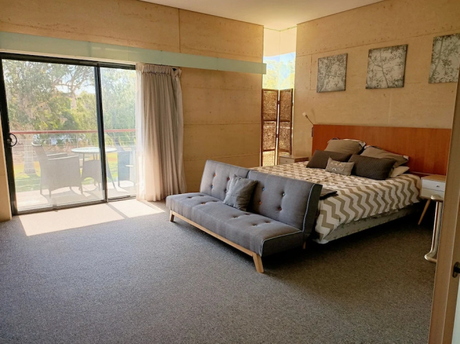 Yanchep Inn