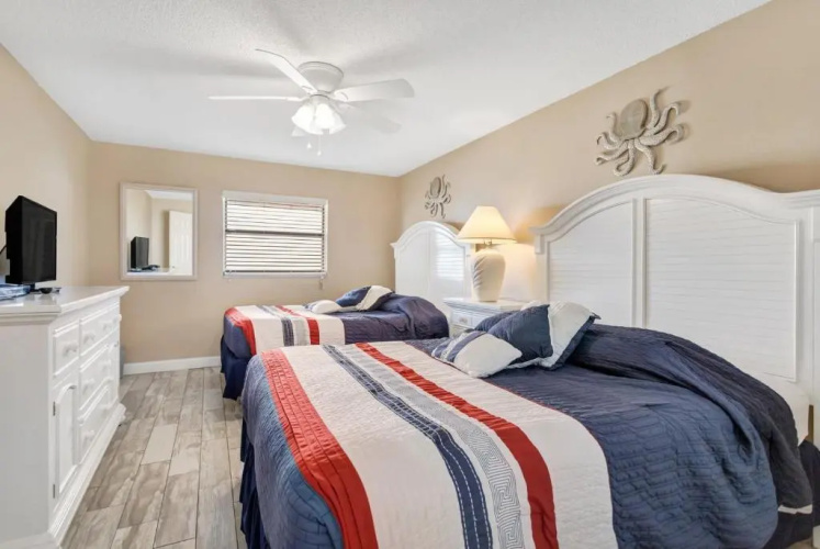 212 Beach Place Condos