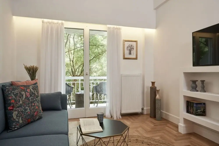 Trendy Living in Koukaki