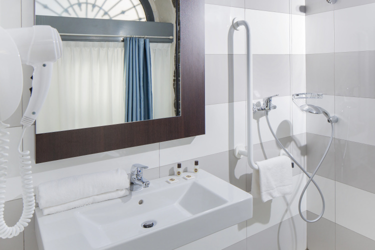 B&B HOTEL Trieste photo 17