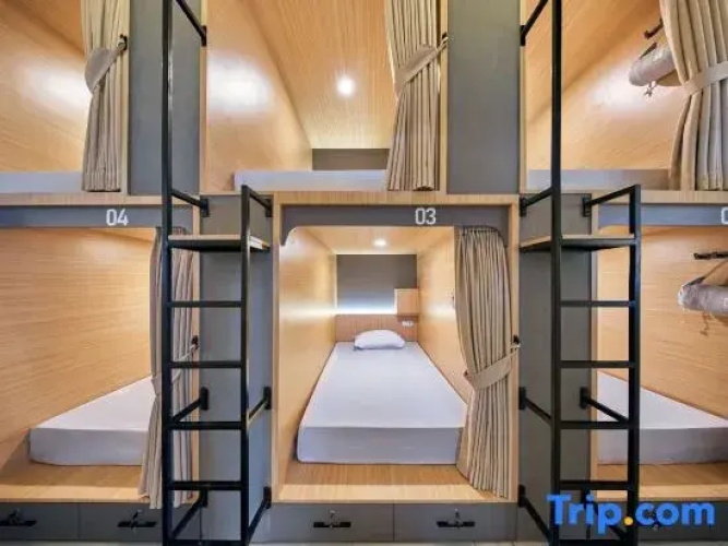 Sky Sleepbox Lembang