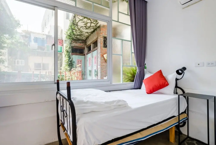 Tainan Weshare Hotel