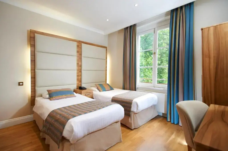 Royal Eagle Hotel