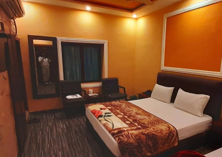 Safari hotel