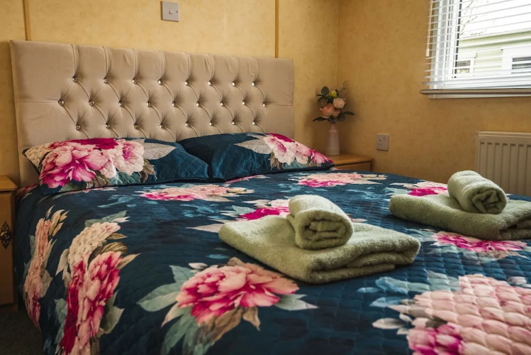 Lochlands 2BR Family Caravan - Pets - Play Park