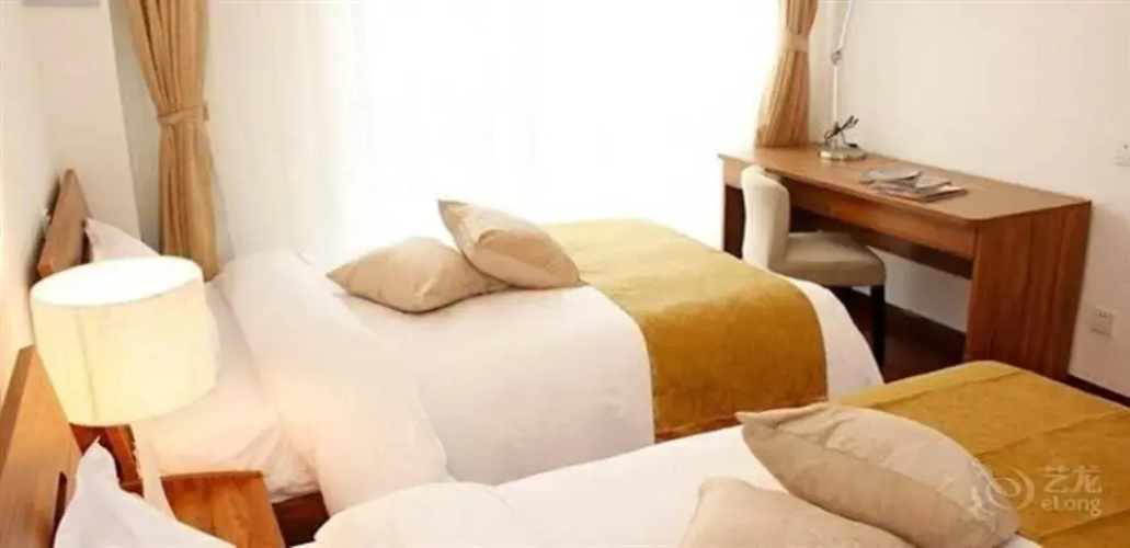 Carving Time Hotel