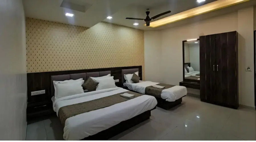 Hotel Rk Villa