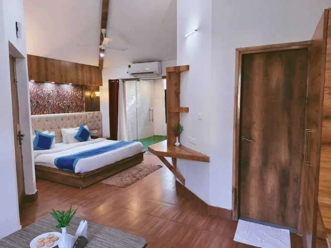 Grand Cottage