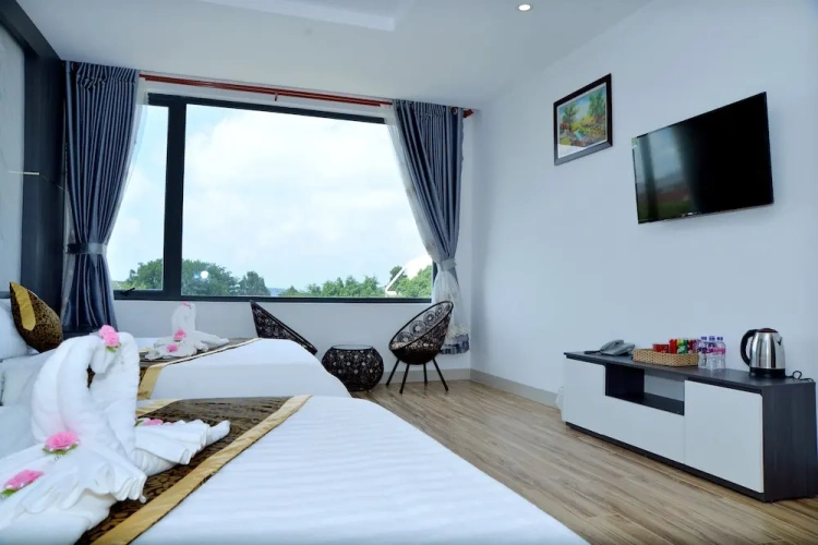 Deluxe Quadruple room