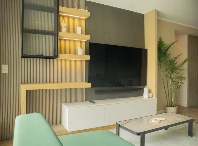 3 Bedrooms Apartment