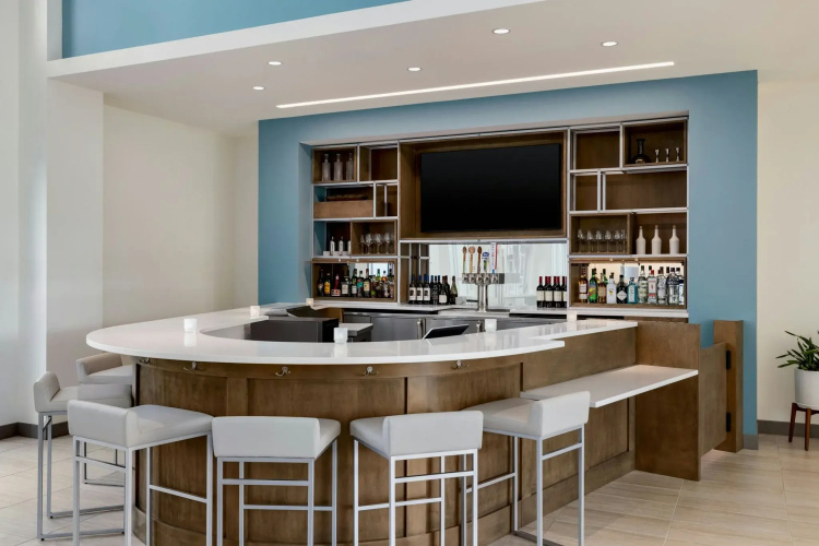 Element Charleston Airport