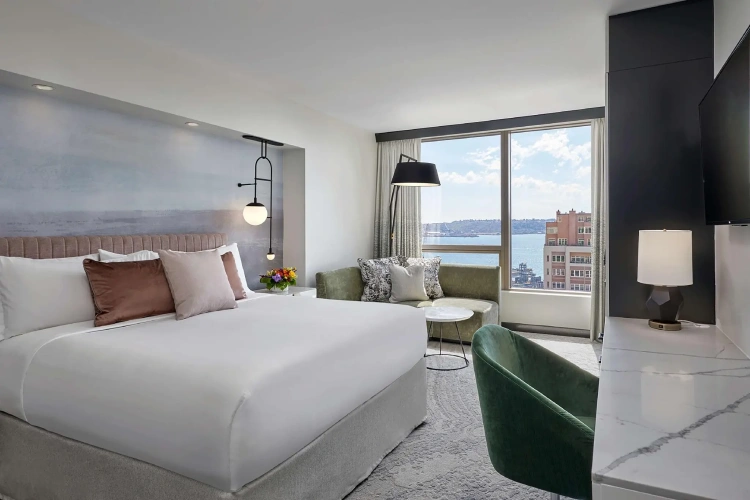 Deluxe Double room with water view