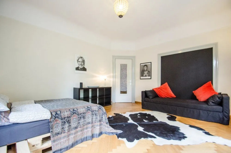 Villa 12 Guesthouse