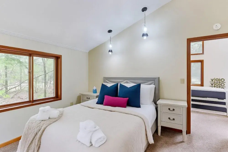 Poconos Hideaway - Woods & Wildlife