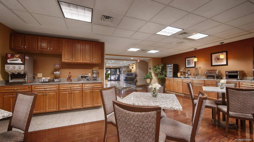 Best Western Plus New England Inn & Suites photo 33