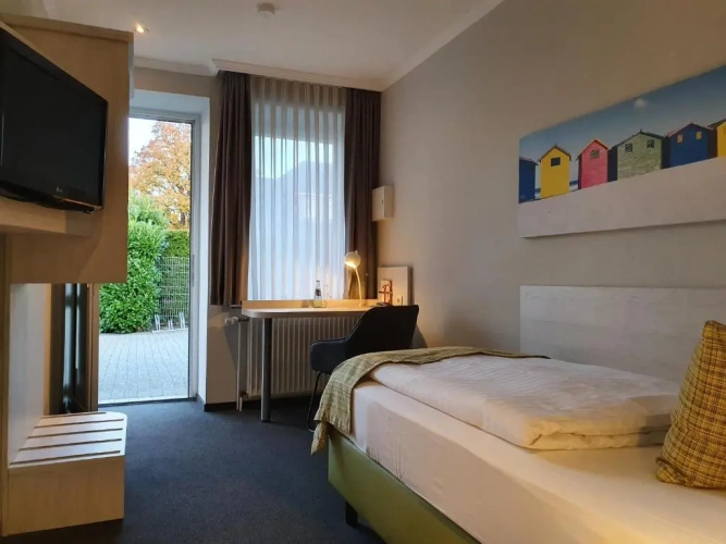 Standard Single room