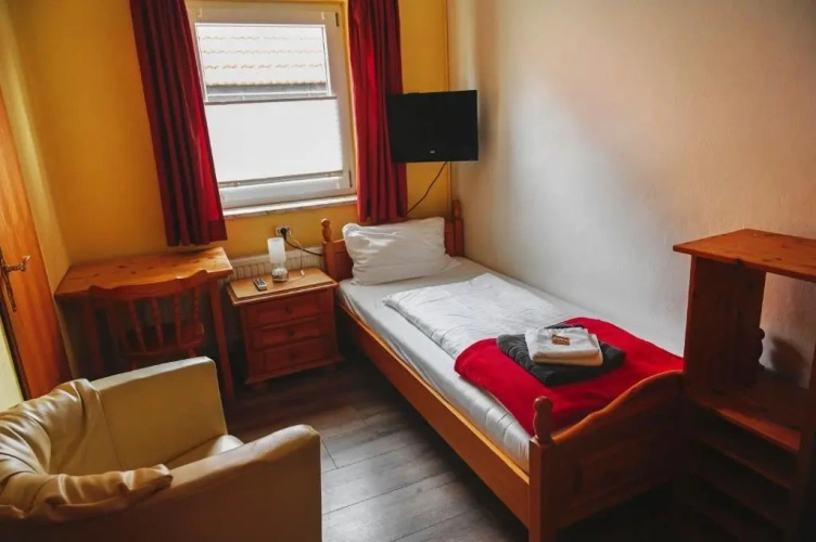 Standard Single room