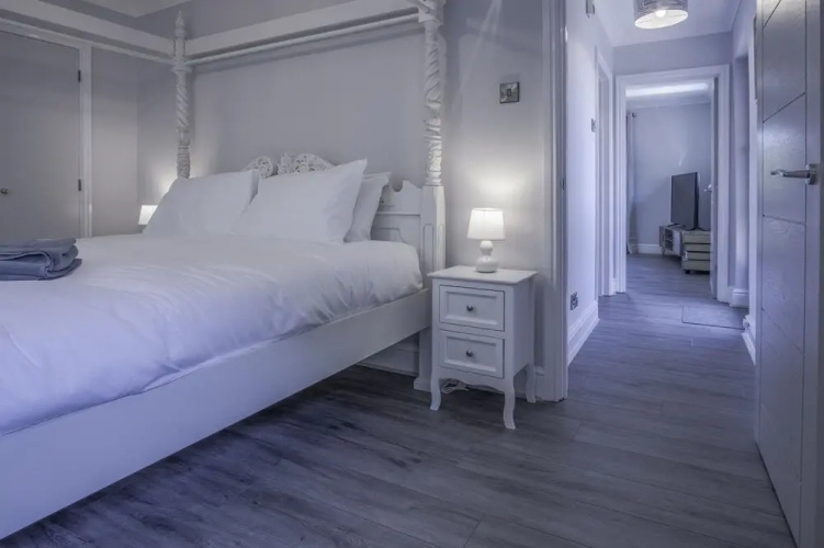Marina View - 1 Bed Apartment - Neyland