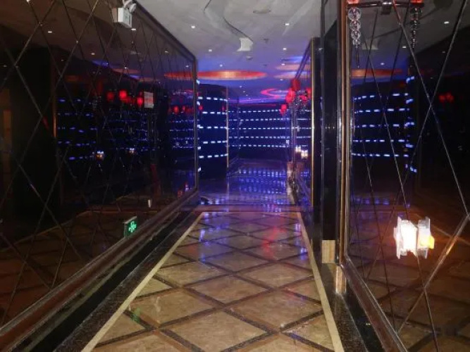 Guowei Hotel