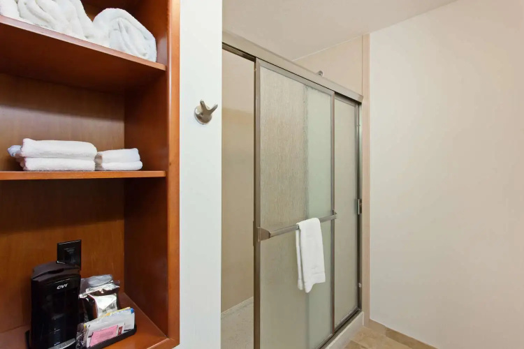 Hampton Inn & Suites Clovis-Airport North
