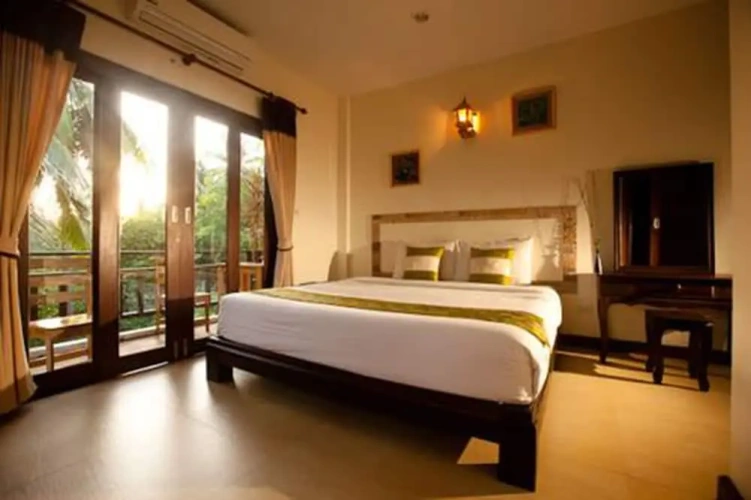 Standard room with balcony