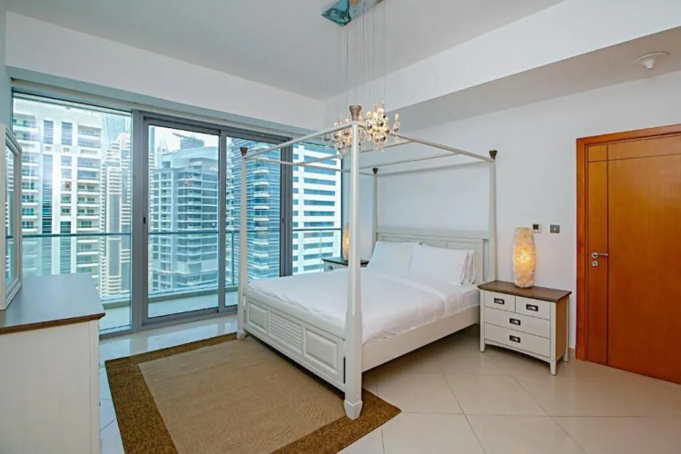 R&H Trident Grand Residences