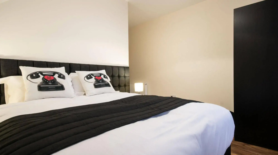 Arnos Apartments