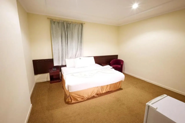 Al Zaereen Hotel 2