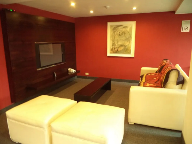 Hotel Mil 810
